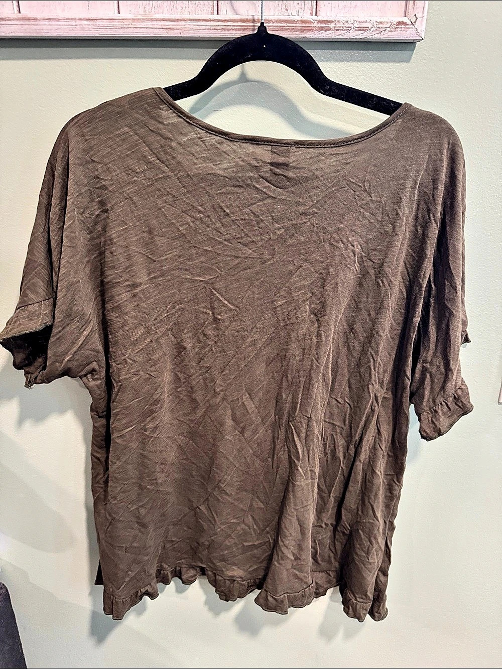 Emery Rose Ruffle Trim Short Sleeve Top Sage green XL